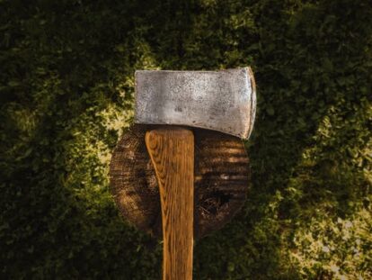 Valkyrie Axe Throwing on MainVest 2021
